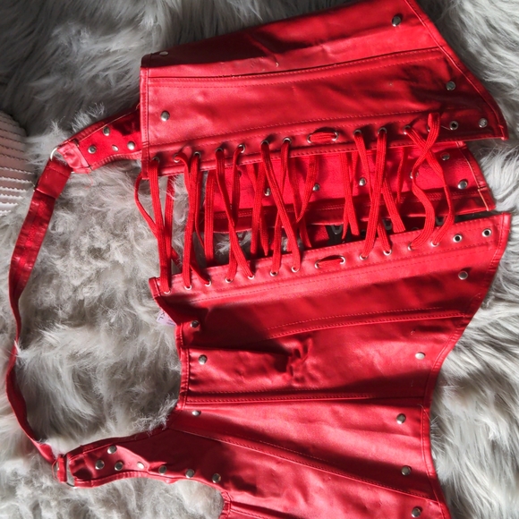 Red adjustable corset - Picture 3 of 3